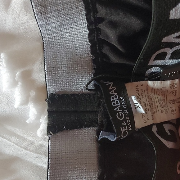 Dolce Gabbana sports bra and leggings in beautiful condition - Picture 3 of 3